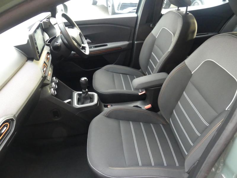 Dacia Sandero Stepway Photo 47b75a09-5205-45d3-9126-2cec2ffeb5b8.jpg