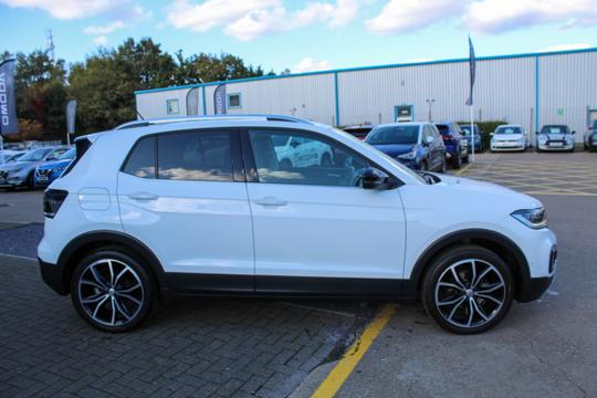 Volkswagen T-Cross Photo 47d392b1-f4eb-46df-b2ee-8dab139e2870.jpg