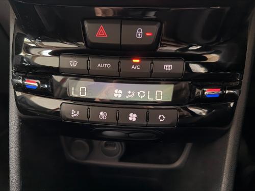 Peugeot 208 Photo 47e060ae-d8ba-4739-90cb-fbe31b45fc56.jpeg