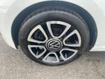 Volkswagen up! Photo 1