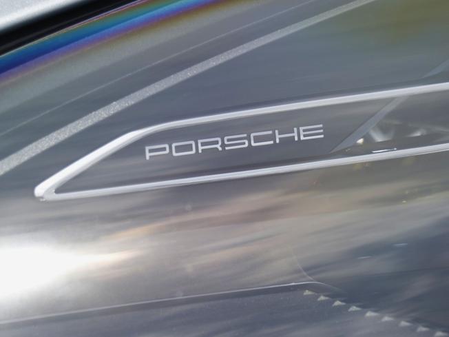 PORSCHE Macan Photo 45