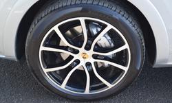 Porsche CAYENNE Photo 35