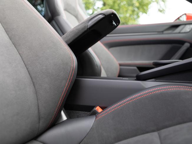 PORSCHE 911 Photo 12