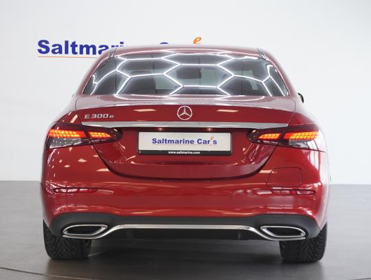 Mercedes-Benz E Class Photo 4805b729-81c8-4236-89d3-5f53b8fcf4df.jpg