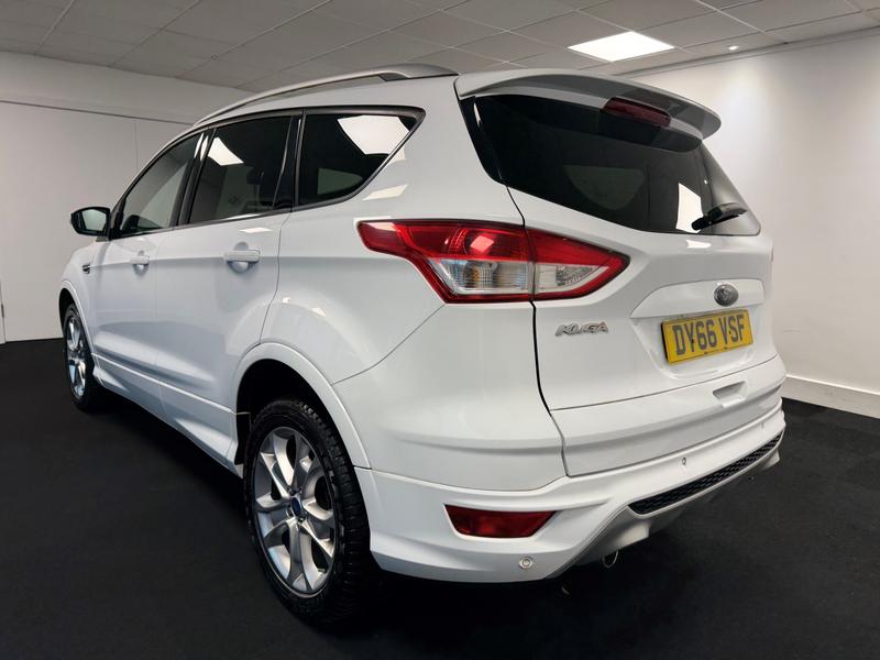 Ford Kuga Photo 4812d808-d8b4-410d-b747-7515c43ffe21.jpg