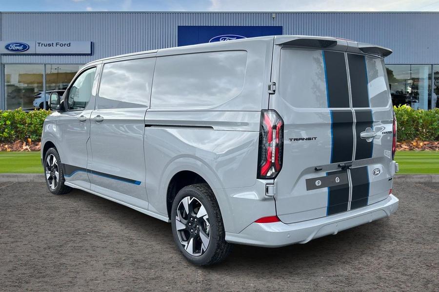 Ford TRANSIT CUSTOM Photo 4818b2b3-6c25-4ed0-80eb-3d61c96c55d4.jpg