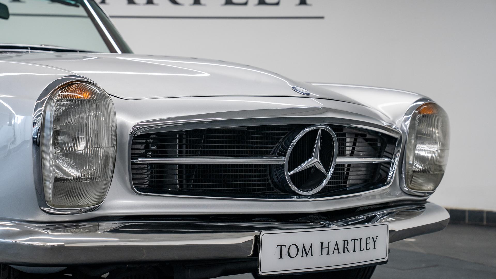 Mercedes-Benz 280 SL Photo 481a3143-6278-4f33-a710-f30dfd4fc3d5.jpg