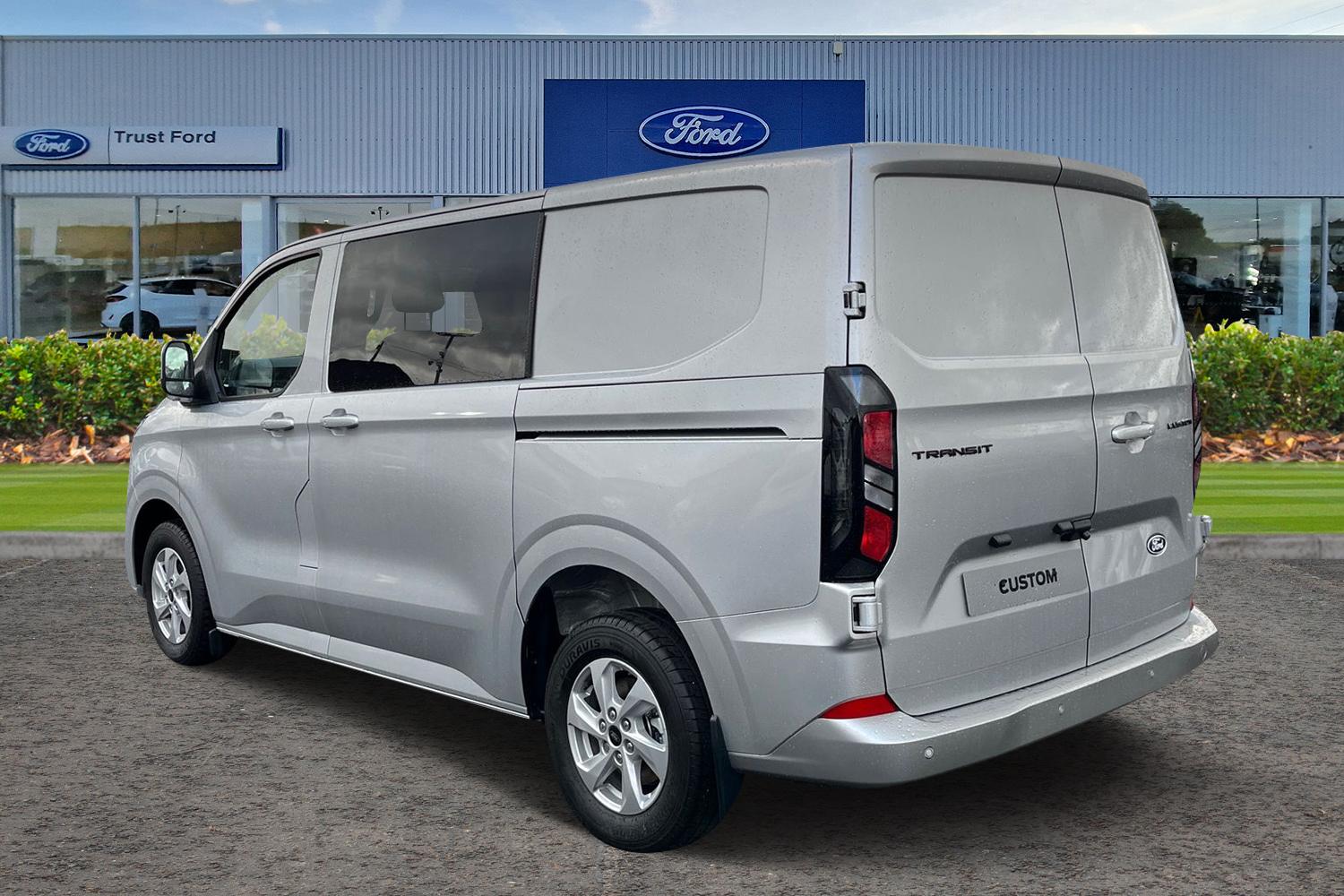 Ford TRANSIT CUSTOM Photo 1