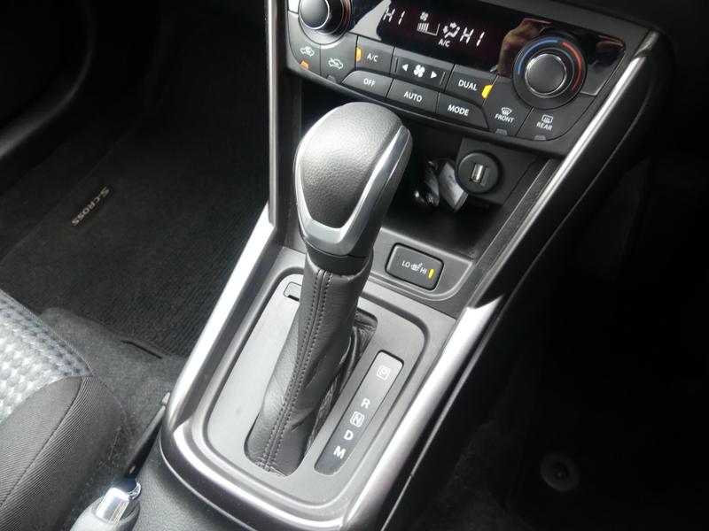 Suzuki S-Cross Photo 4826bbf0-cac0-47c9-b114-1274d8b72113.jpg