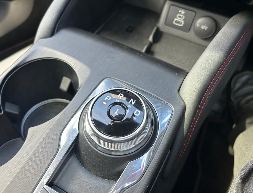 Ford Kuga Photo 482c22c7-8047-4482-b941-f23059ee6635.jpg