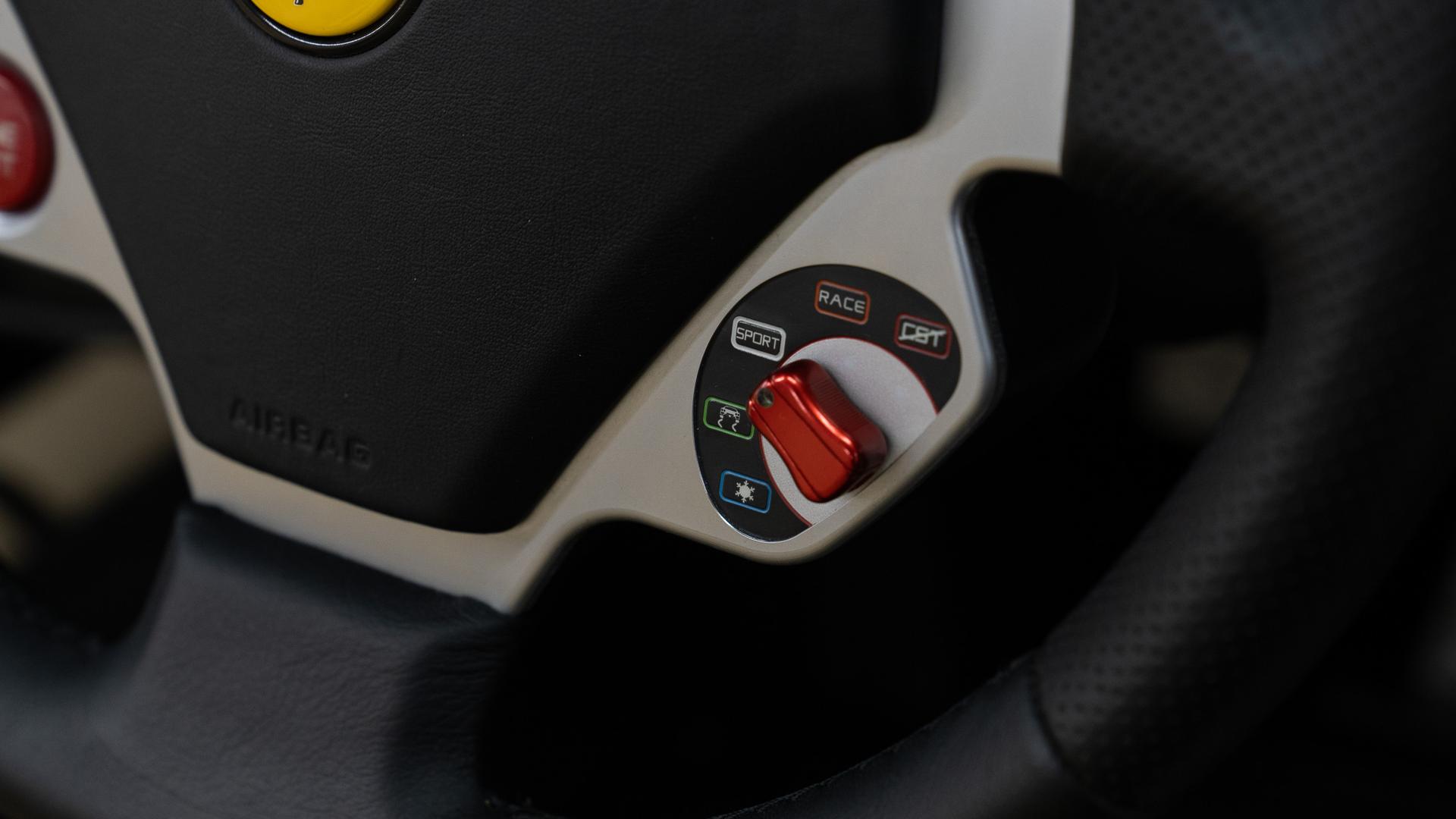 Ferrari F430 Photo 482d49e7-b073-476e-b9c8-eb4a7028a907.jpg
