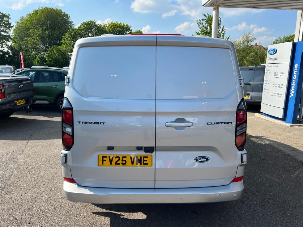 Ford Transit Custom Photo 483c5b89-75cd-495a-a1e2-4a61e77c0de3.jpeg