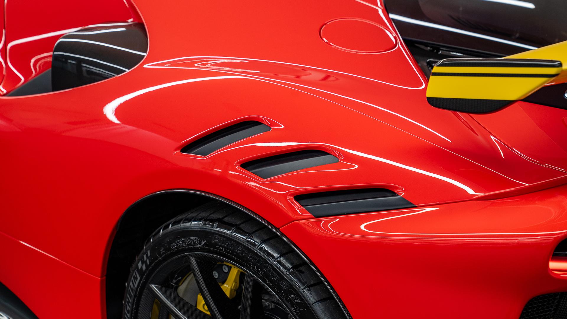 Ferrari SF90 XX Stradale Photo 484e9b14-6ae4-46be-95f6-a1924fa27f4b.jpg