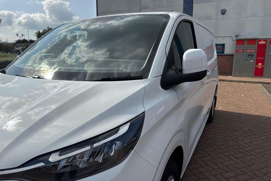 Ford TRANSIT CUSTOM Photo 485f39ae-3463-40c2-aac0-fba6b8a640f0.jpg
