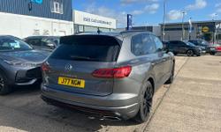 Volkswagen TOUAREG Photo 3