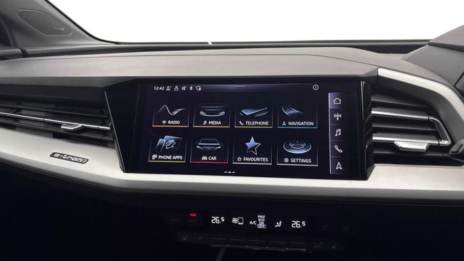 AUDI Q4 E-Tron Photo 8