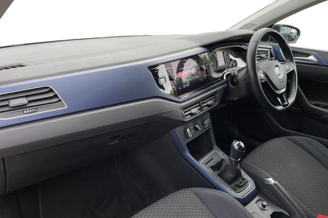 VOLKSWAGEN Polo Photo 2
