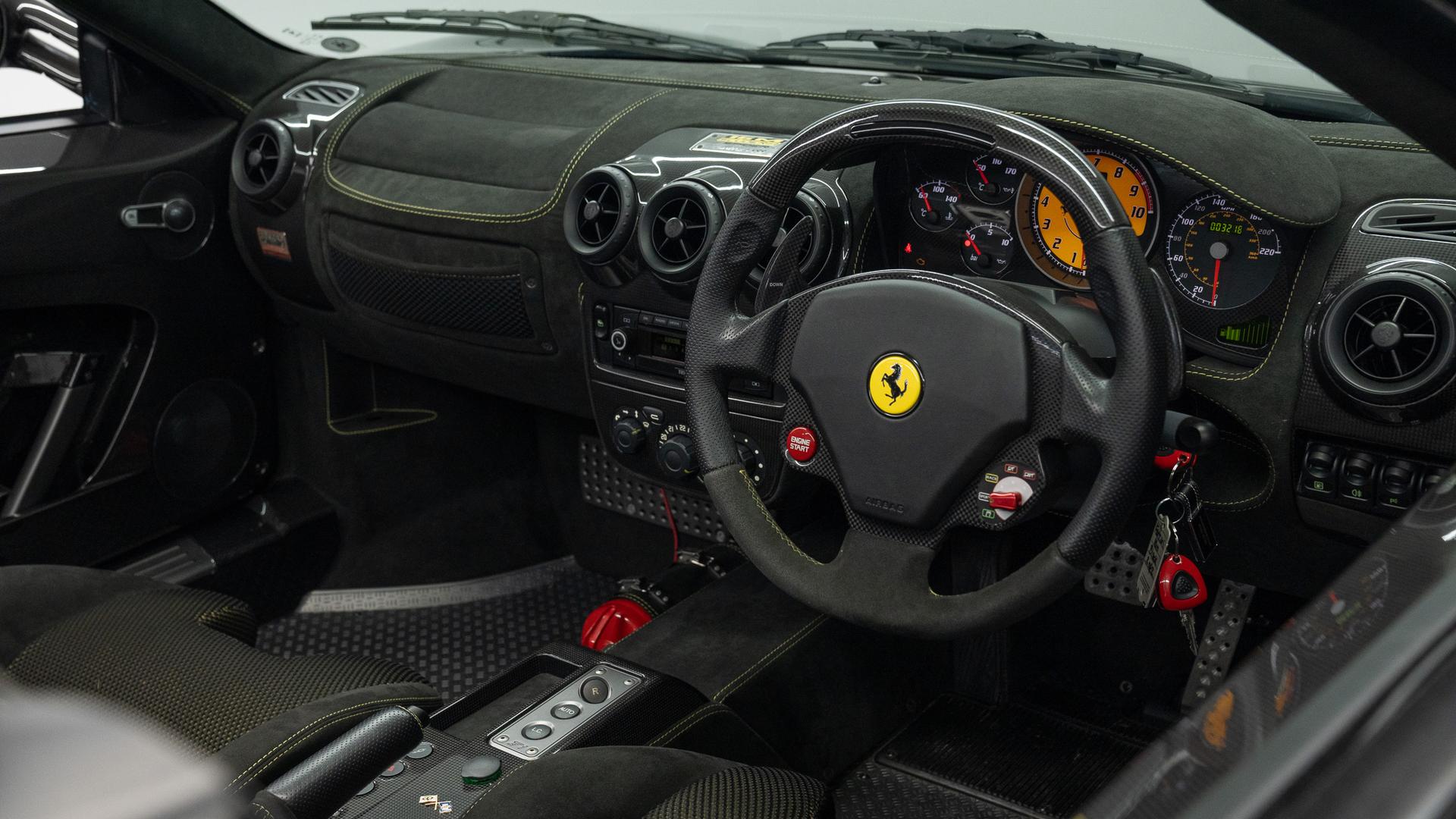 Ferrari 430 Photo 487d8d3c-fcc7-4ad4-9d0f-1182ce541c89.jpg