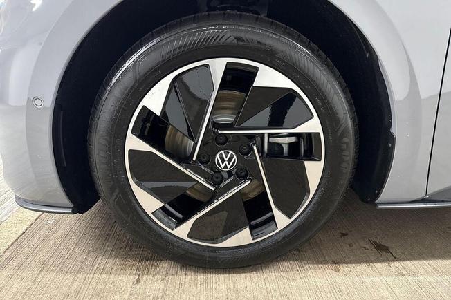 VOLKSWAGEN ID.3 Photo 6