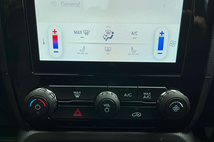 Ford RANGER Photo 487fd9b3-2a7e-4640-bc5e-93ccd97da392.jpg