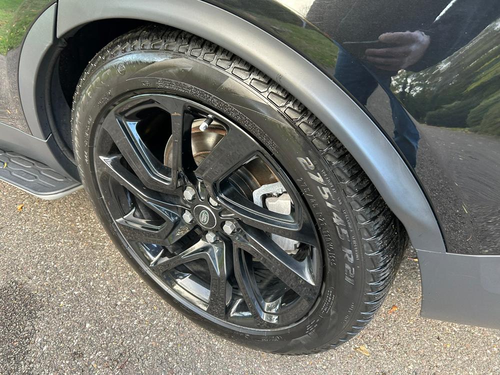 Used Land Rover Discovery YC24LPU 35