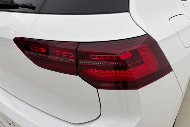 VOLKSWAGEN Golf Photo 18