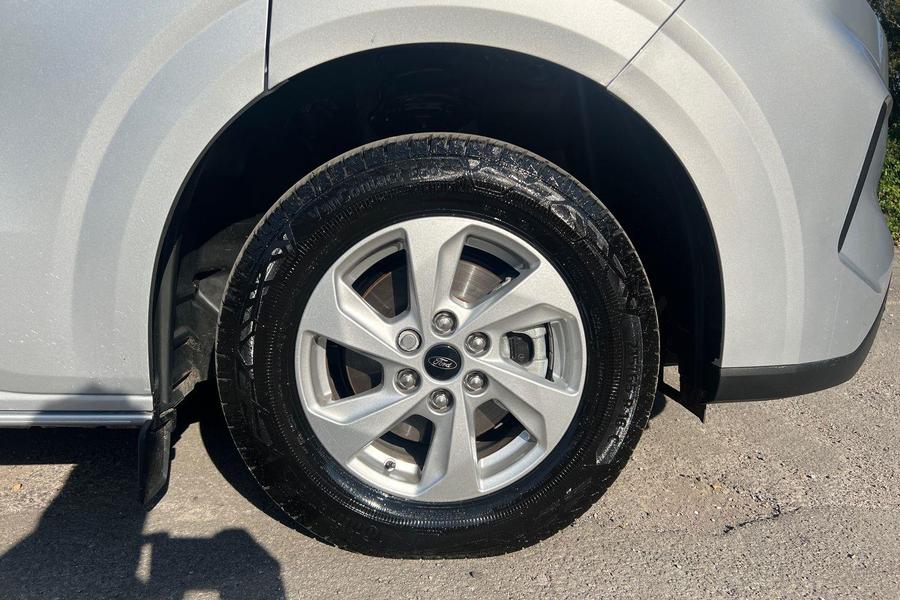 Ford Tourneo Custom V710 Zetec/Trend Bus M1 320 L2 2.0L EcoBl Photo 48956f34-7744-4f68-9f49-6a916aeb5967.jpg