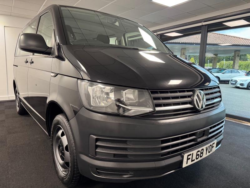 Volkswagen Transporter Shuttle Photo 48a36ca9-fb12-47df-8dd4-2fa627a656df.jpg