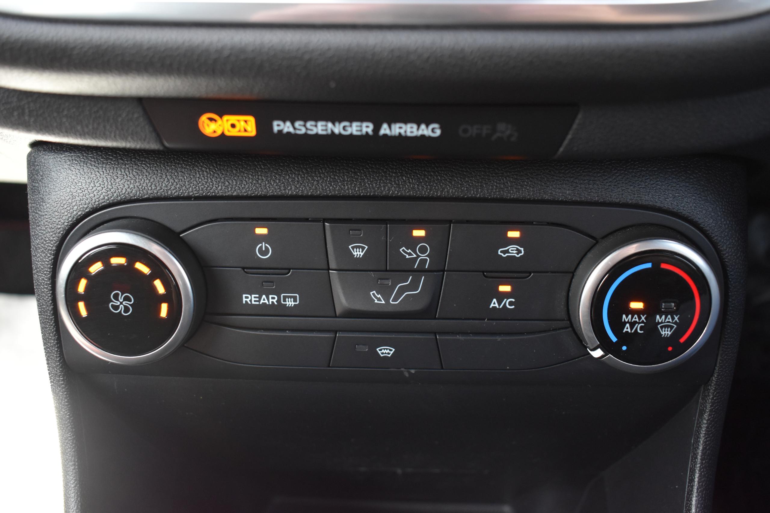 Used Ford FIESTA BD23FSJ 27