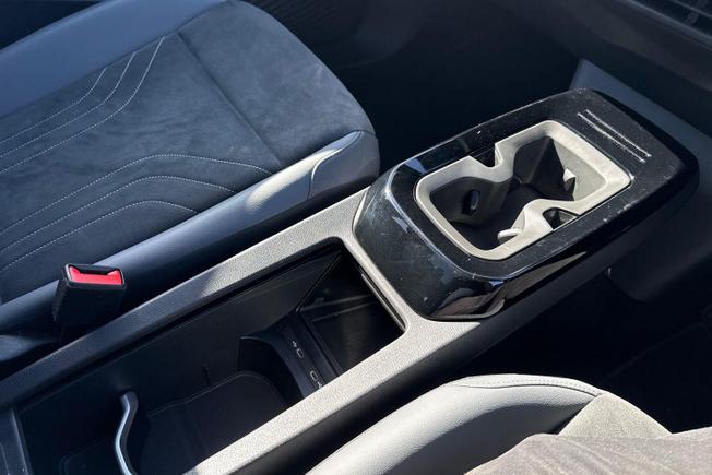 VOLKSWAGEN Id.5 Photo 40