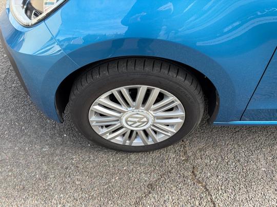 Volkswagen up! Photo 48ad32a3-5562-47ae-9256-478e01b37d14.jpeg