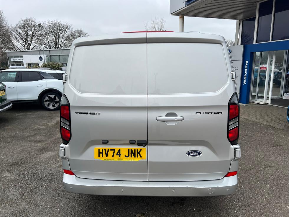 Ford Transit Custom Photo 48b14b27-9293-40c5-93db-92c6bfde86f4.jpeg