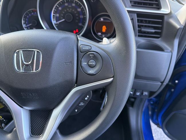 Honda Jazz Photo 48b56852-60dc-4493-84ea-b4d6e3b09d7f.jpg
