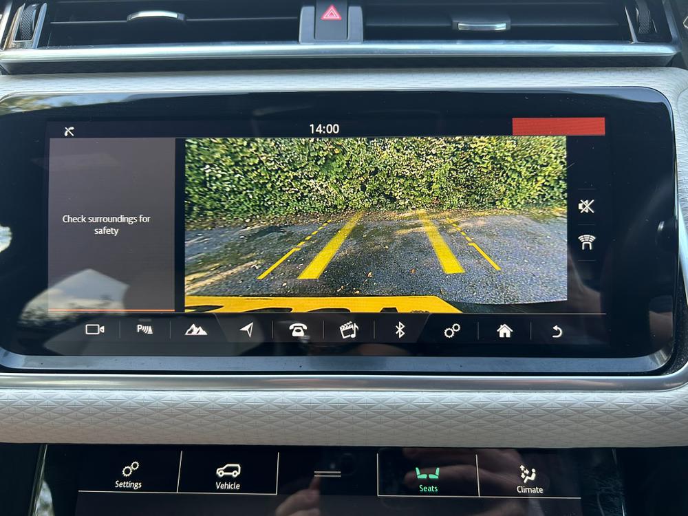 Used Land Rover Range Rover Velar SY70JUV 38
