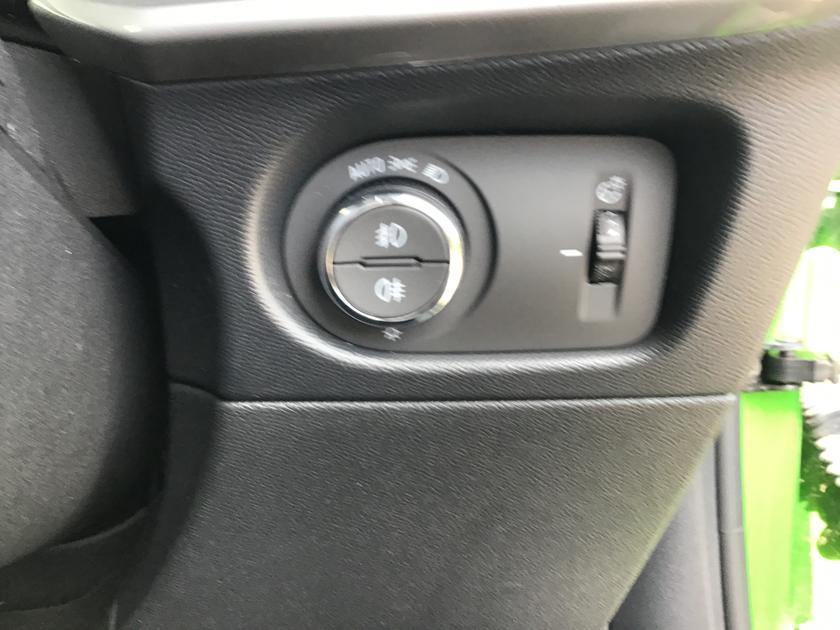 Vauxhall Mokka Photo 48c26d65-161d-4f3f-8664-cda6319158a6.jpg