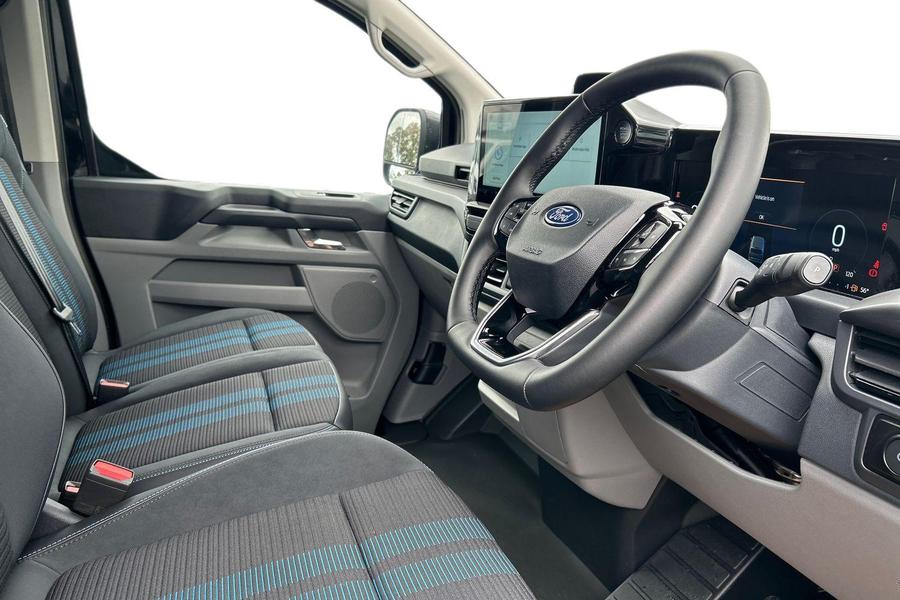 Ford TRANSIT CUSTOM Photo 48c4022e-024e-4305-ad1d-6ec7405e675a.jpg