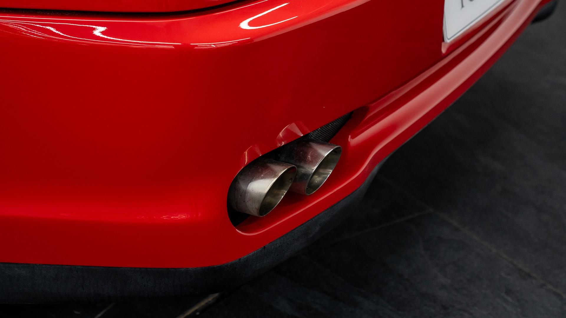 Ferrari 550 Photo 48c6dc57-5da3-4219-ac8d-dd74e4ae359f.jpg