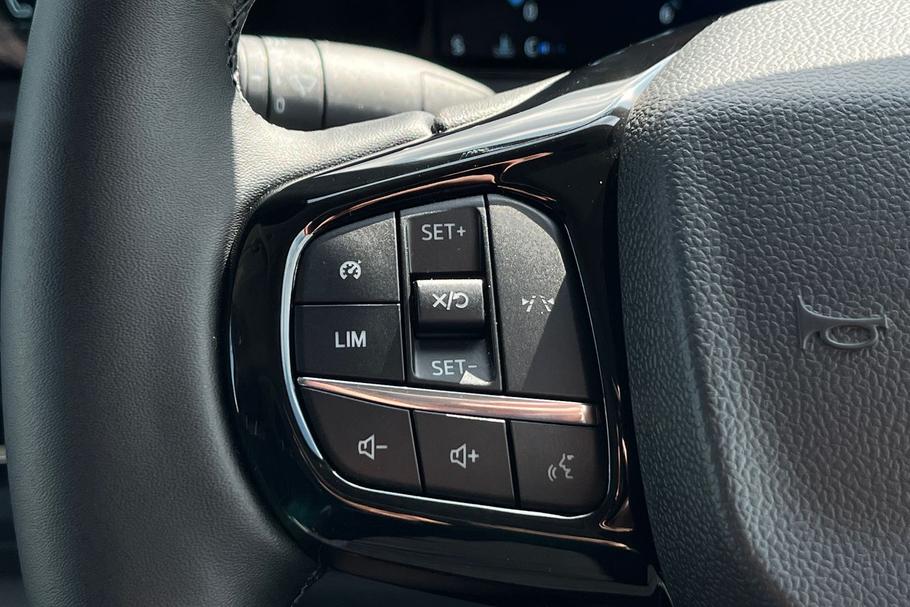 Used Ford TRANSIT CUSTOM 21/N087097 18