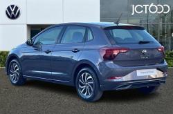 VOLKSWAGEN Polo Photo 3