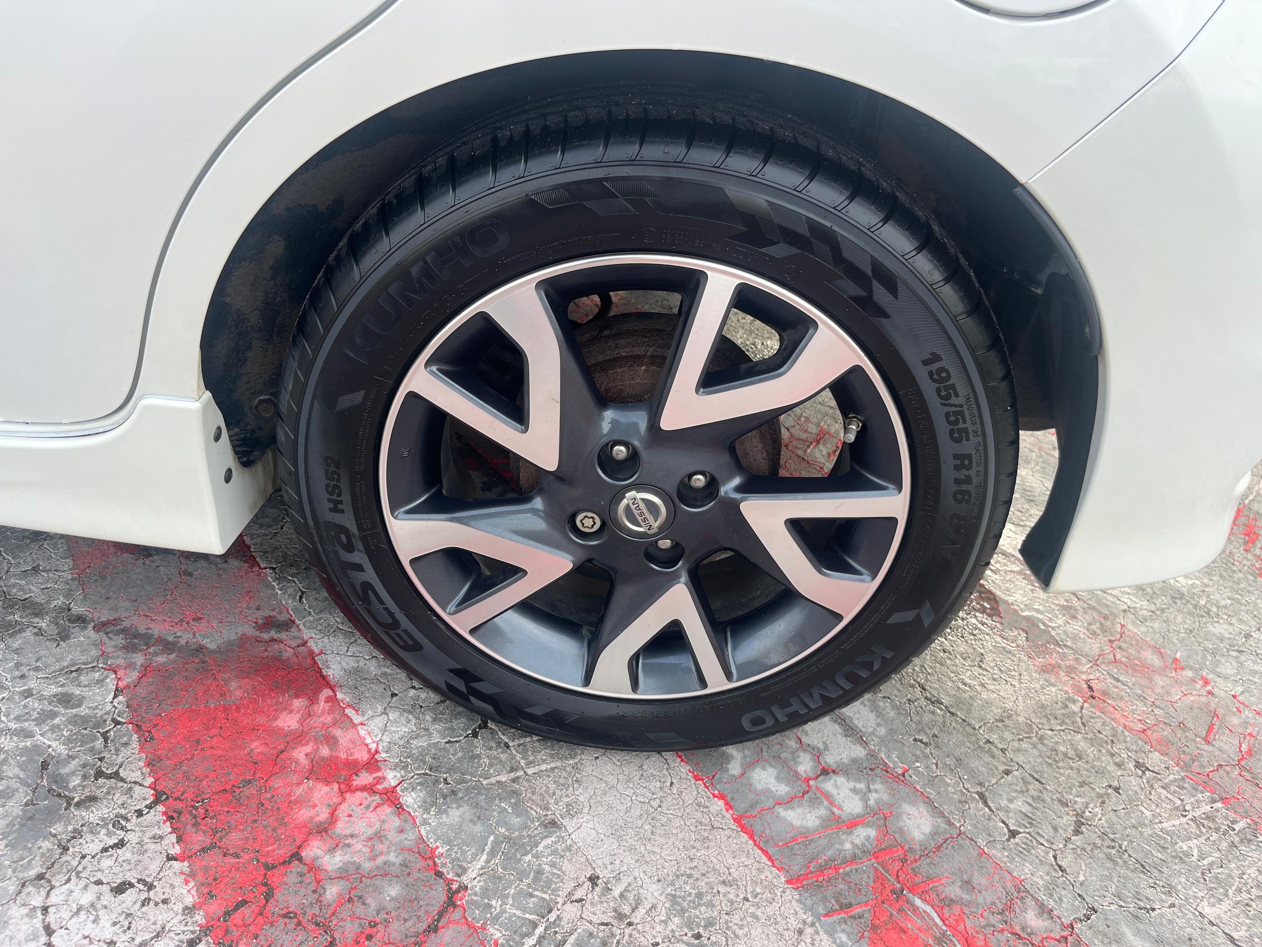 Nissan Note Photo 8