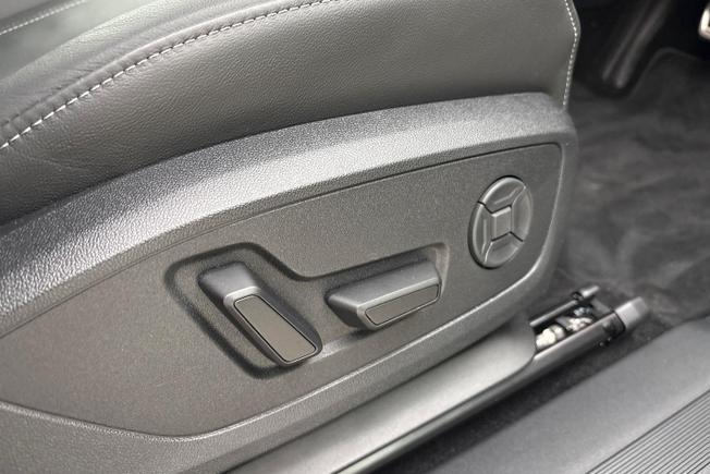 AUDI  Q4 Photo 27