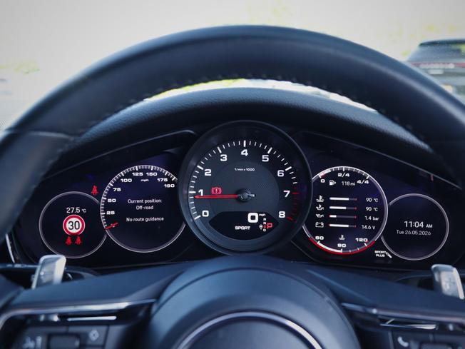 PORSCHE Panamera Photo 12