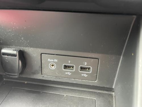 Renault Captur Photo 4906ae7d-99e0-41c7-a93a-cc7abe9a2f5a.jpeg