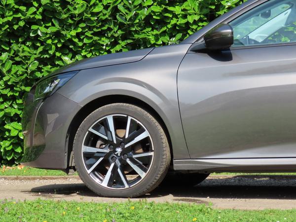 Used Peugeot 208 GV20LZW 9