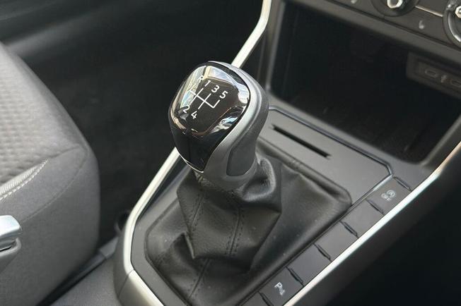 VOLKSWAGEN Polo Photo 30
