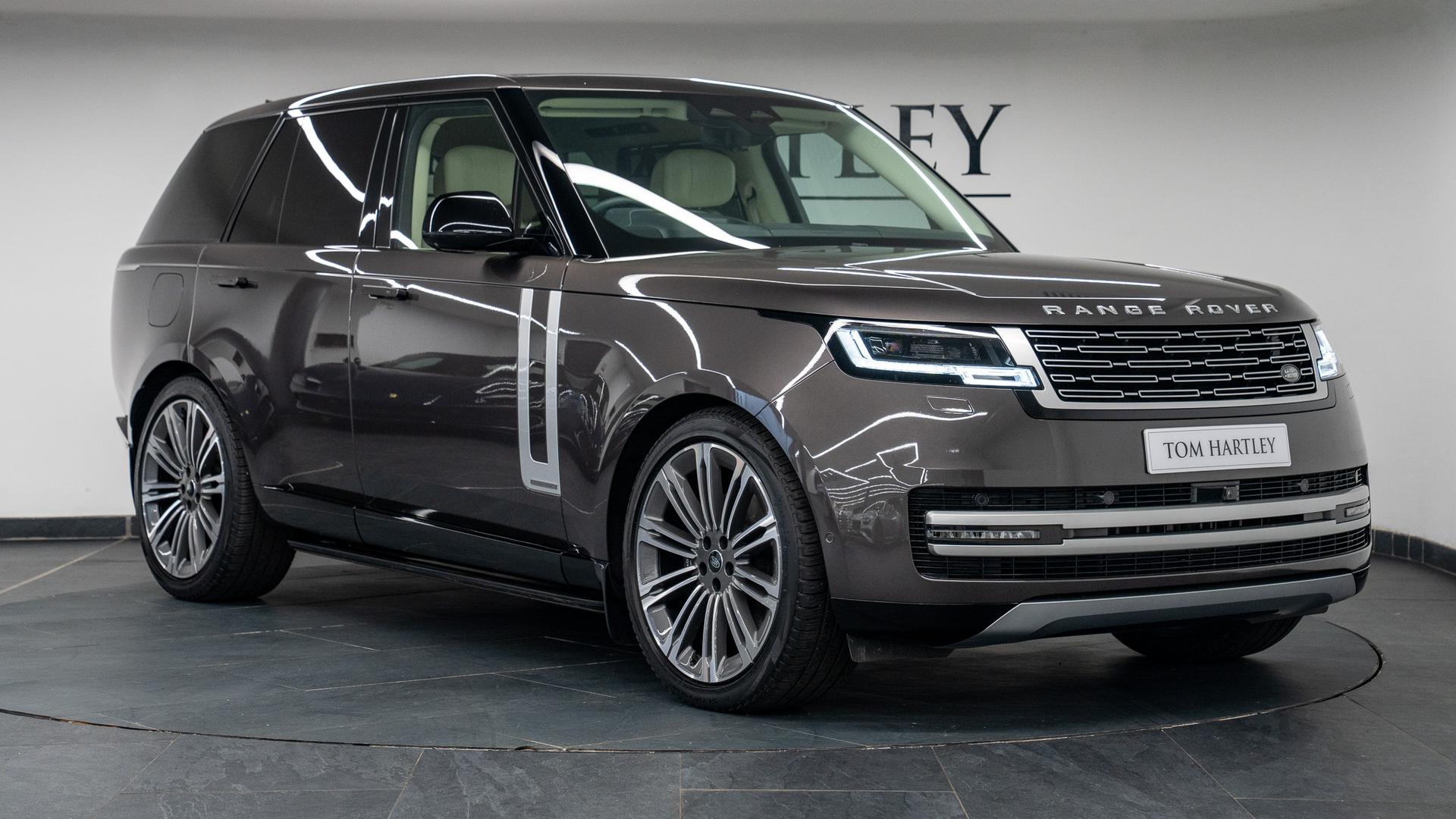 Land Rover Range Rover Photo 49102d25-4c0e-4f4a-977f-8eeb7edb2074.jpg