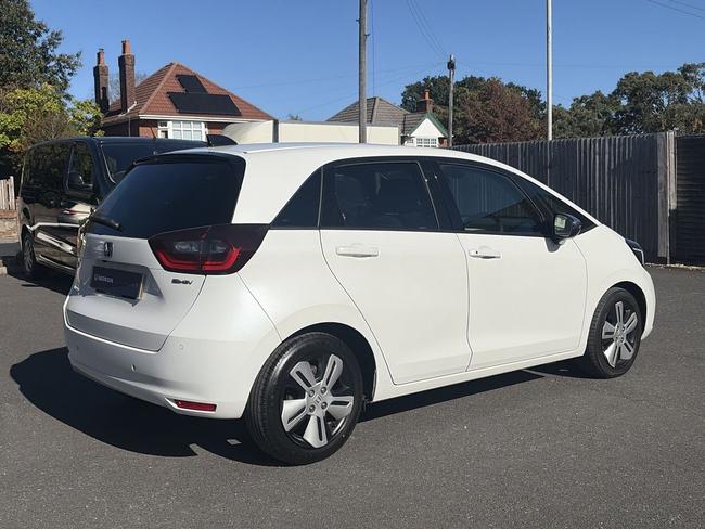 Honda Jazz Photo 491925aa-5a81-4024-b5c0-fb07754dad2a.jpg