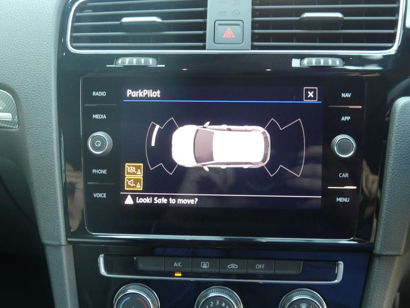 Volkswagen Golf Photo 492e2273-e6c2-46e9-b0b5-b7ece0d946b0.jpg