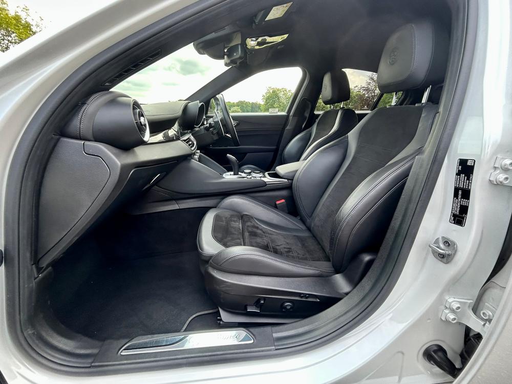 Used Alfa Romeo Giulia LC22YDN 31
