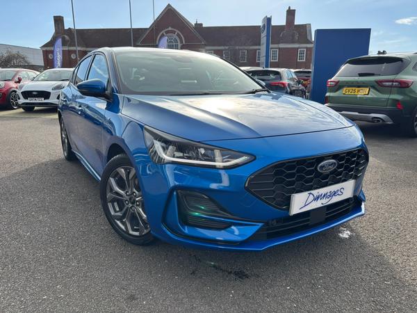 Used 2022 Ford Focus 1.0T EcoBoost ST-Line Hatchback 5dr Petrol Manual Euro 6 (s/s) (125 ps) Blue at Dinnages